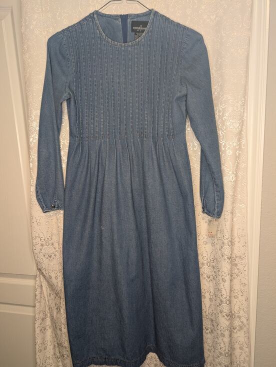 Positive Attitude Dresses & Skirts - Vintage Positive Attitude Denim Dress 4 Petite Pintuck Modest 100% Cotton